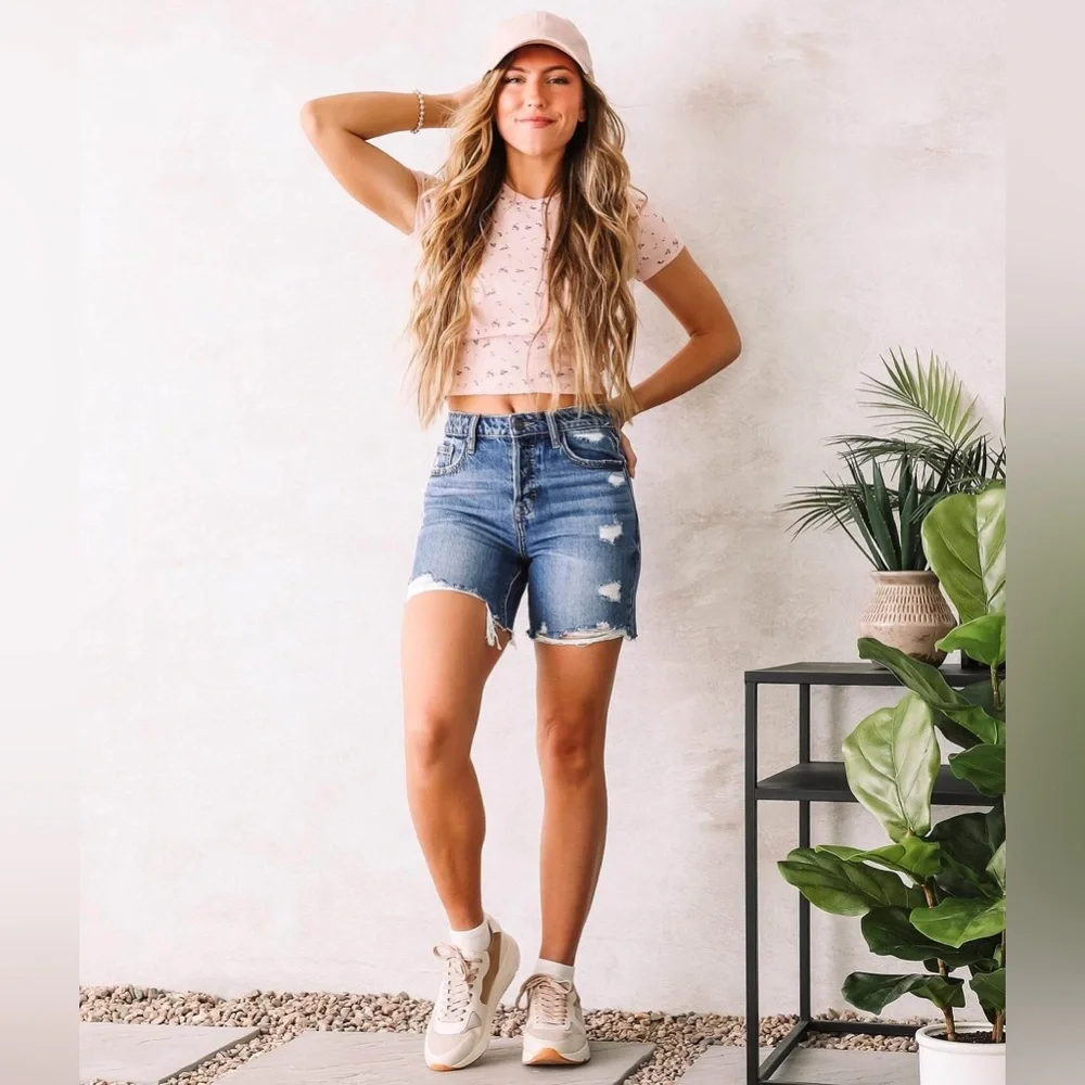 HIDDEN - Sofie Mom Jeans - Picture 1 of 12
